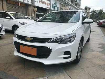 二手车产业的三角矩阵 经纪批发、销售厂家与汽车租赁的直销模式